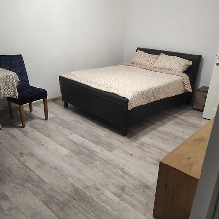 Garsoniera Turda Maria Apartment ภายนอก รูปภาพ